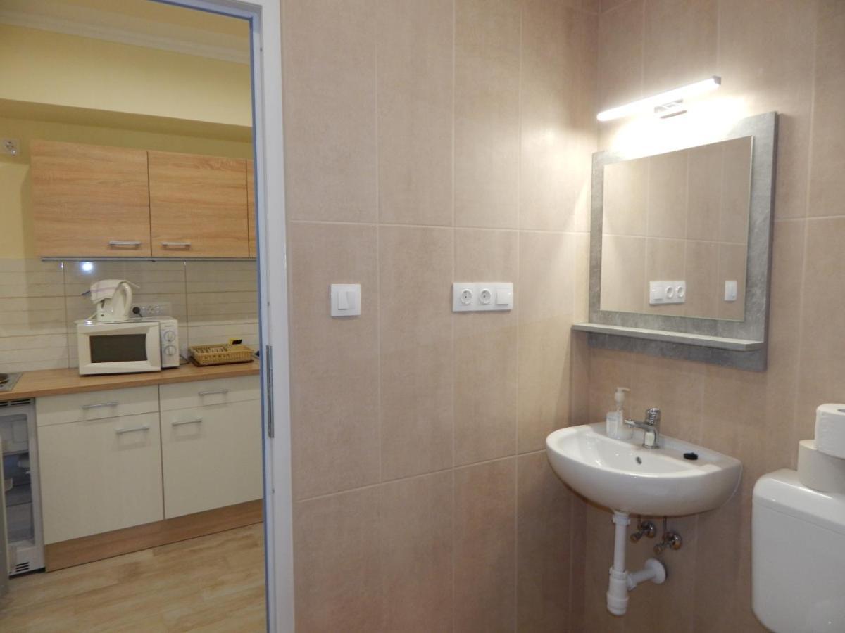 Hajdú Vendégház Hajduszoboszlo Exterior foto