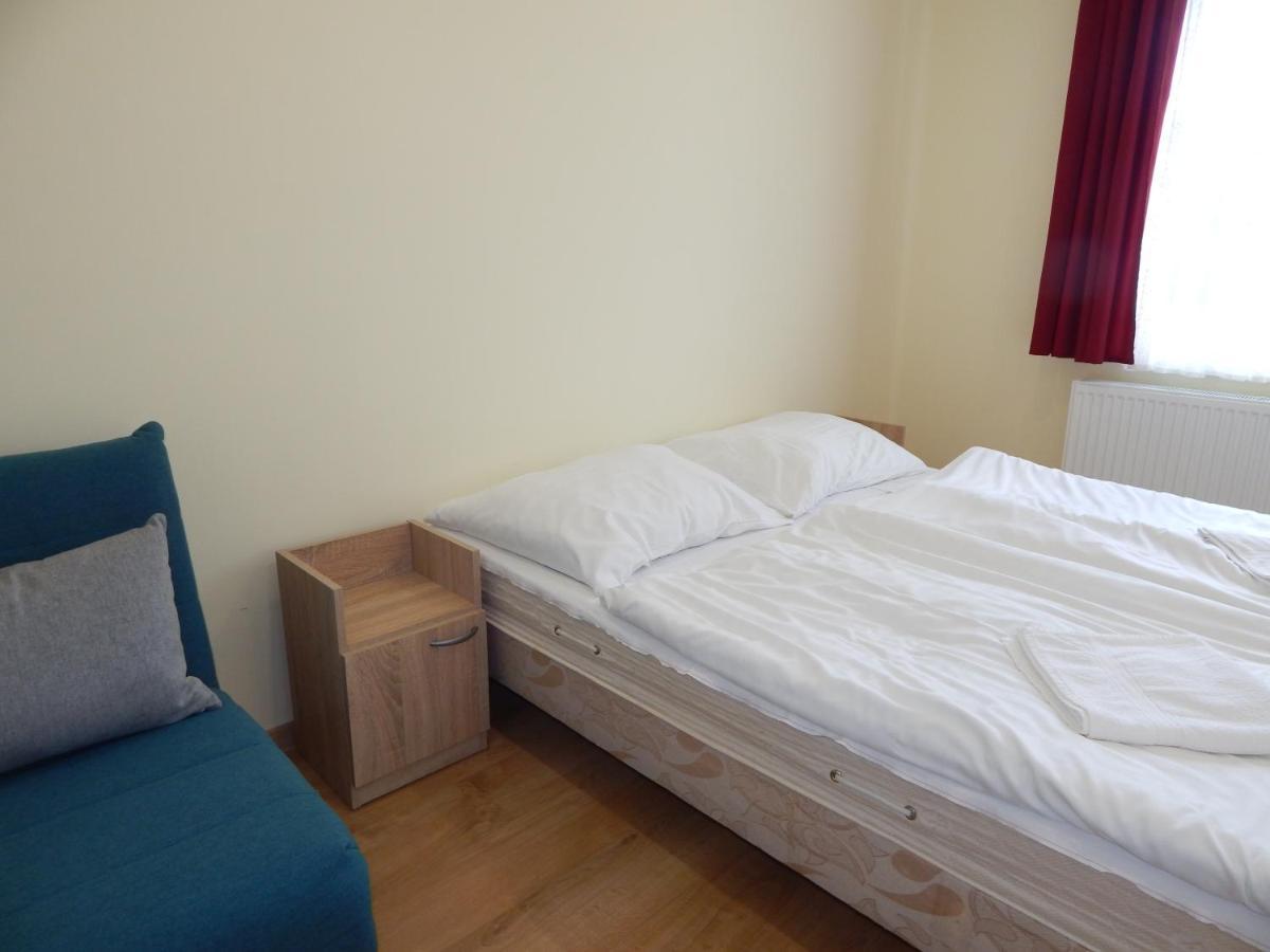 Hajdú Vendégház Hajduszoboszlo Exterior foto