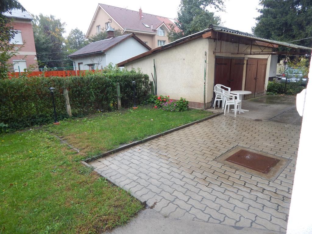 Hajdú Vendégház Hajduszoboszlo Exterior foto