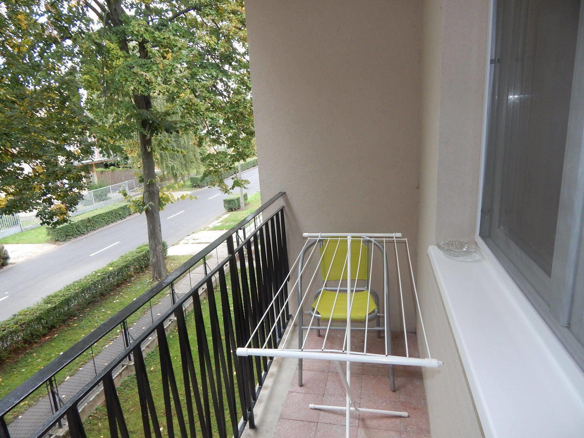 Hajdú Vendégház Hajduszoboszlo Exterior foto